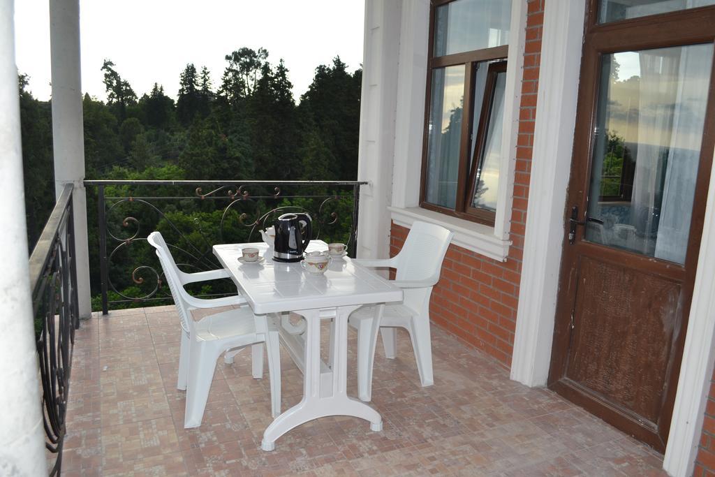 מחינג'אורי Sunny Hotel Batumi מראה חיצוני תמונה