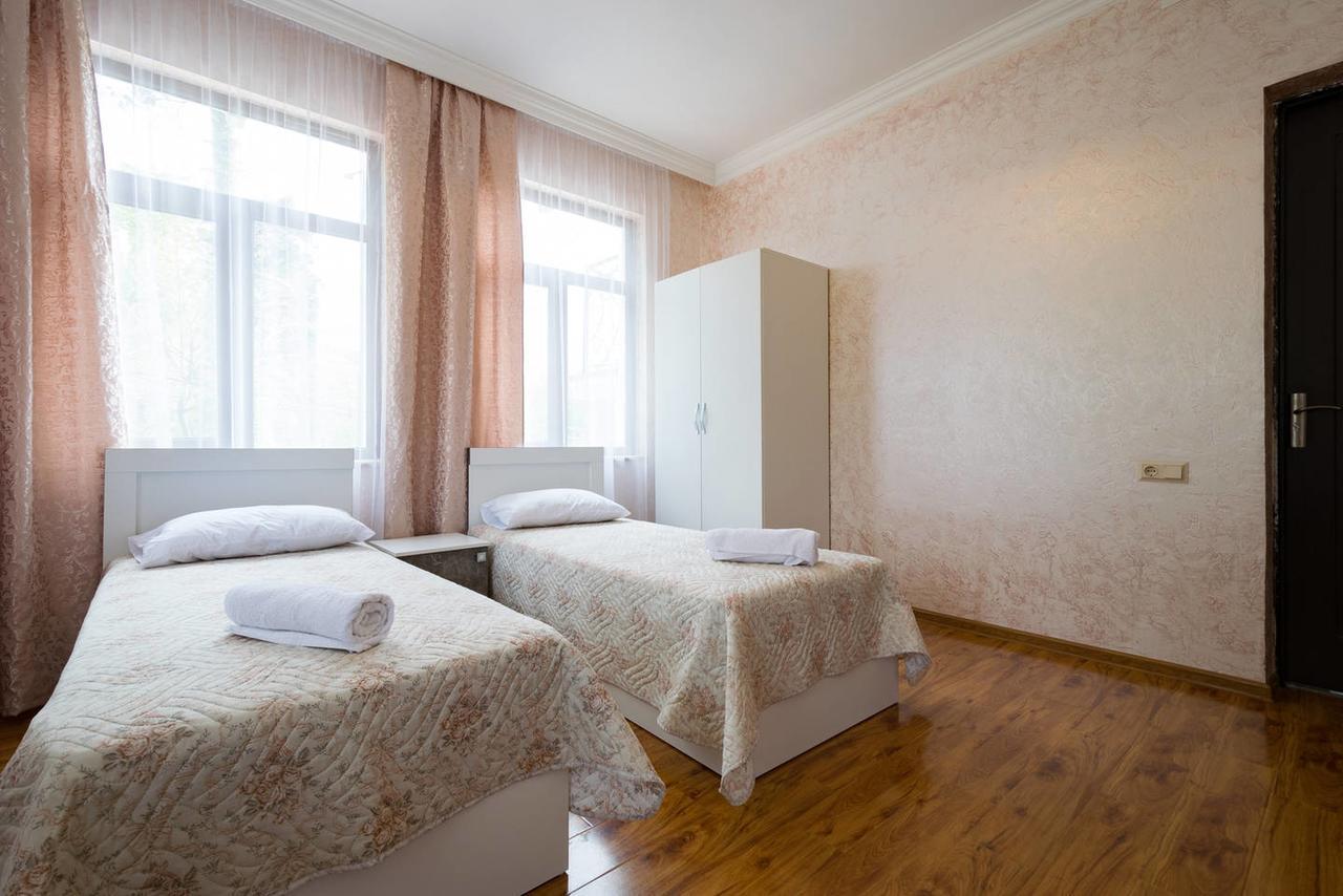 מחינג'אורי Sunny Hotel Batumi מראה חיצוני תמונה